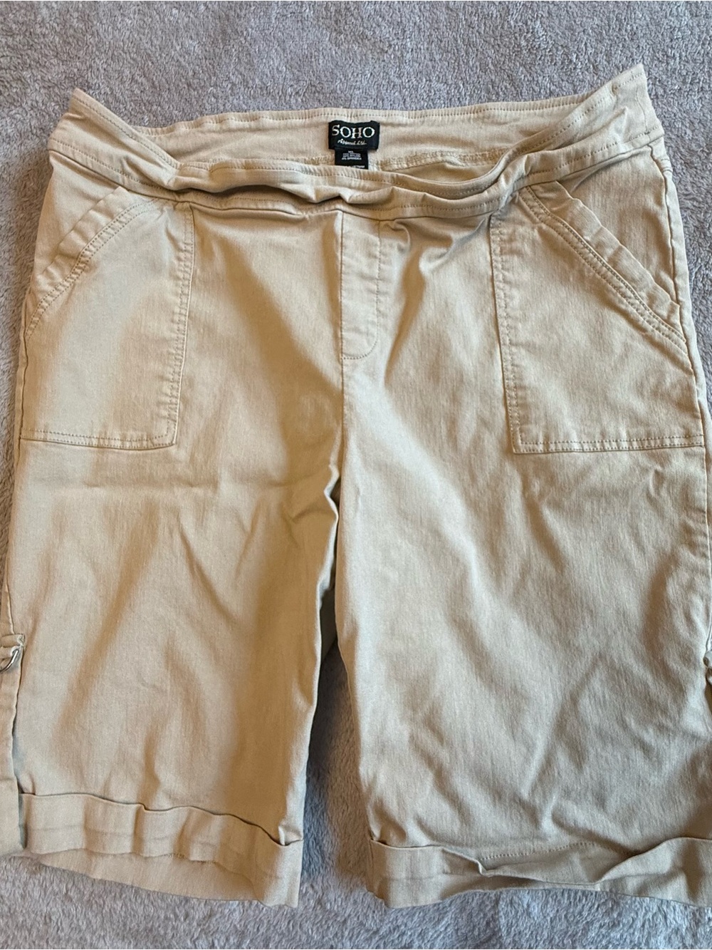 Soho Women's Cream Knit Cargo Bermuda Shorts, XL